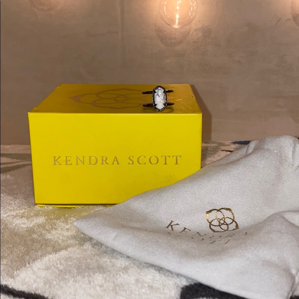 Kendra Scott Ring